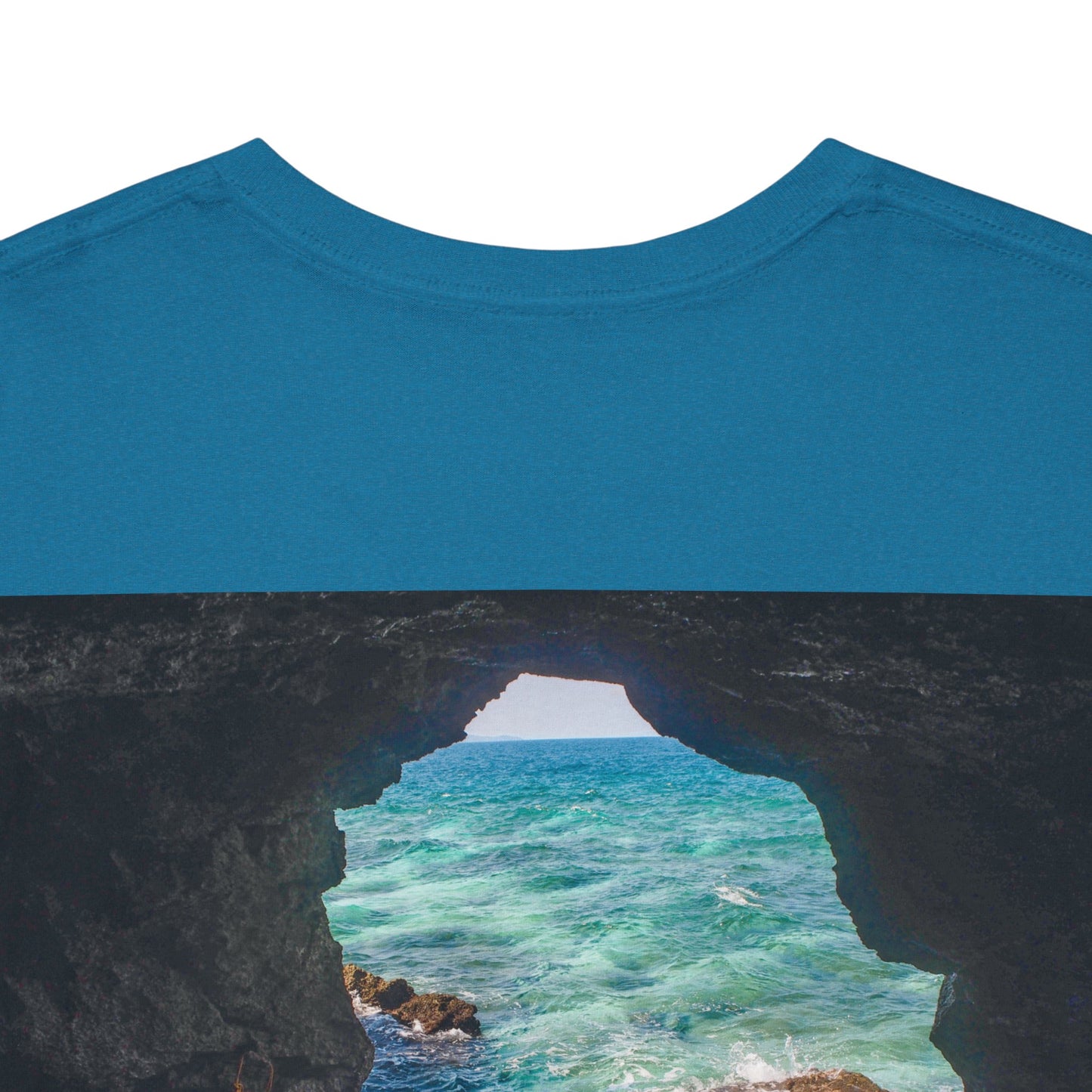 T-Shirt with Tropical Vibes, Perfect for Beach Lovers, Summer Outings, Vacation Wear, Unisex Casual Tee, Gift for Nature Enthusiasts