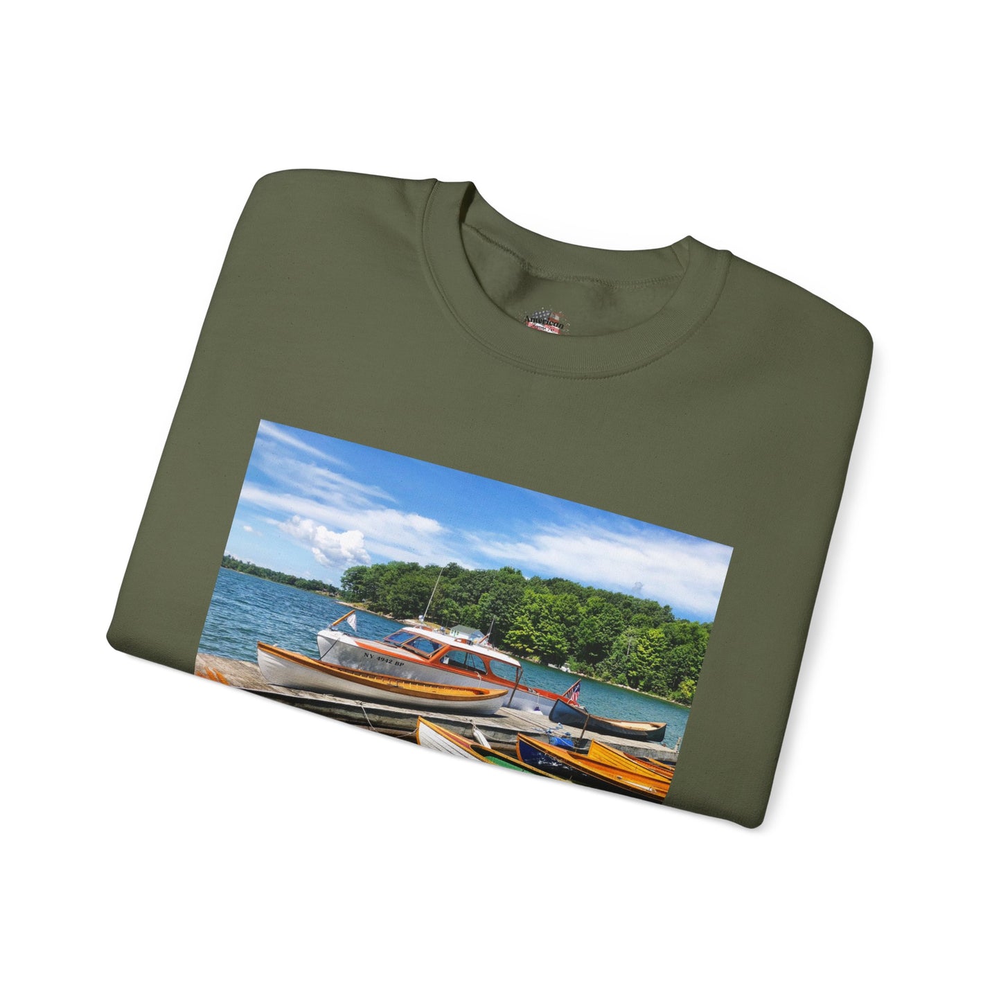 Scenic Boats Unisex Heavy Blend™ Crewneck Sweatshirt - Perfect for Nautical Enthusiasts