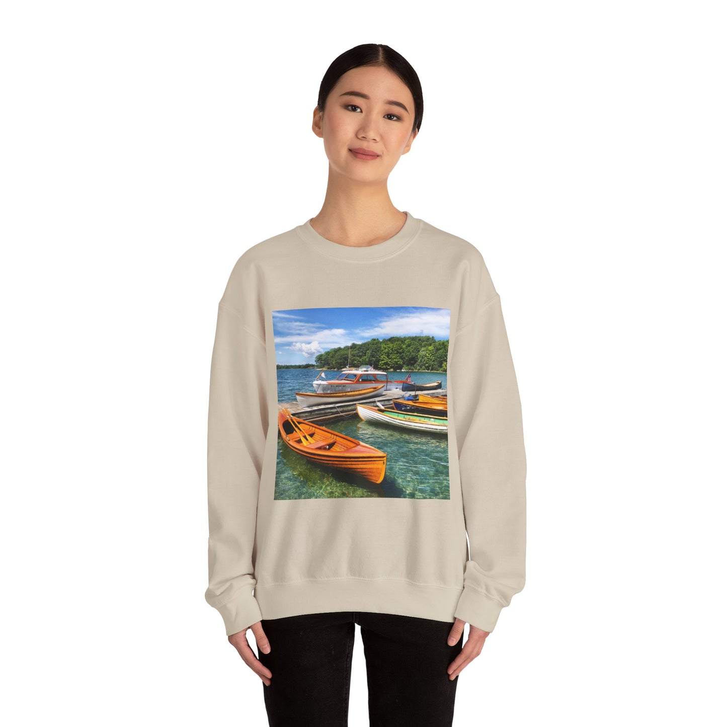 Scenic Boats Unisex Heavy Blend™ Crewneck Sweatshirt - Perfect for Nautical Enthusiasts