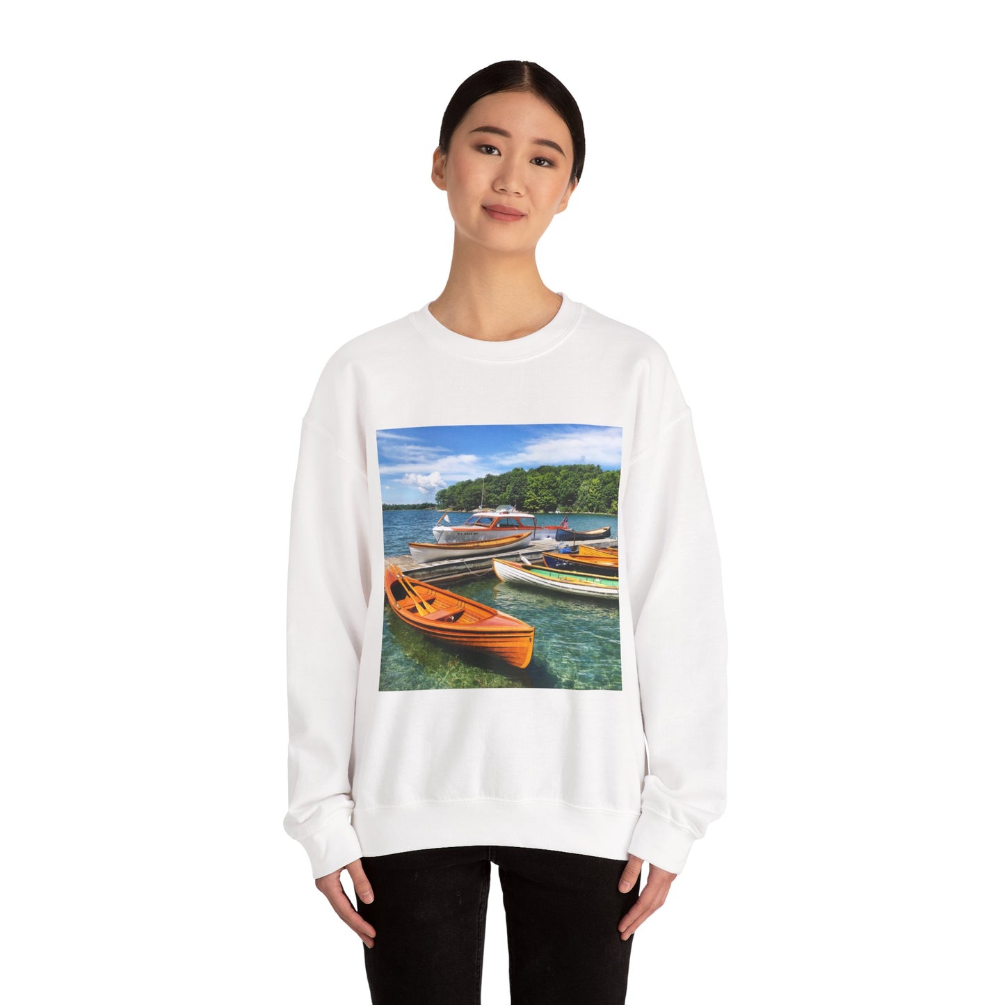 Scenic Boats Unisex Heavy Blend™ Crewneck Sweatshirt - Perfect for Nautical Enthusiasts