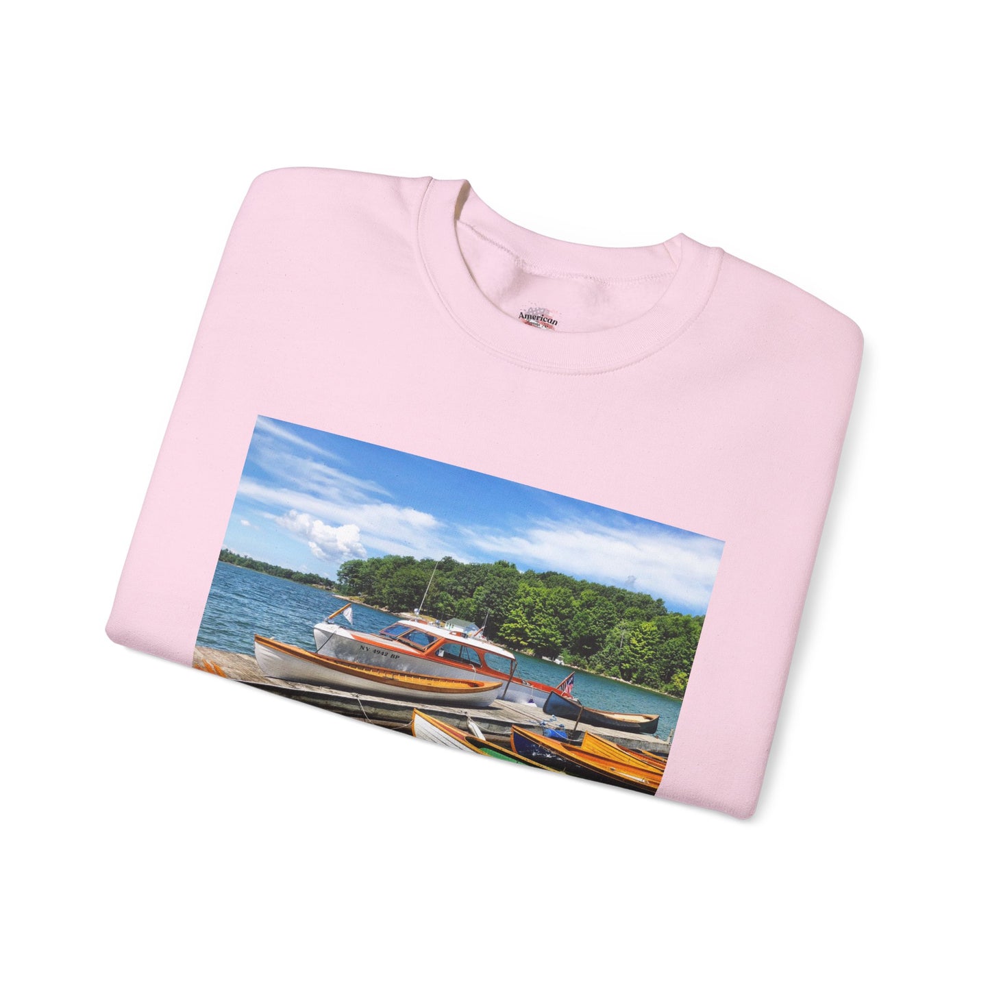 Scenic Boats Unisex Heavy Blend™ Crewneck Sweatshirt - Perfect for Nautical Enthusiasts
